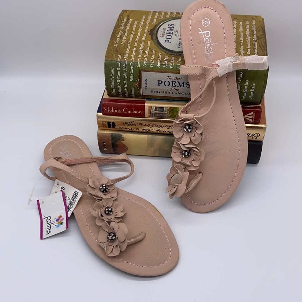 Palms sandal color dust pink size 10